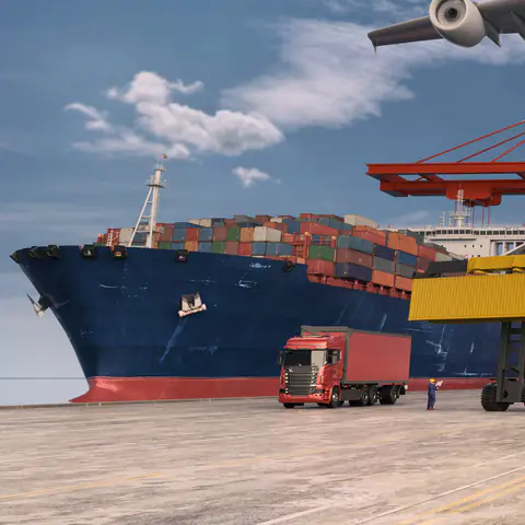 Terminal portuaria con grúas y contenedores